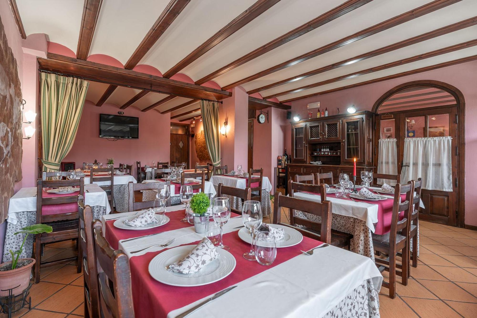 Hotel - Restaurante Prado Del Navazo Albarracin Exterior photo